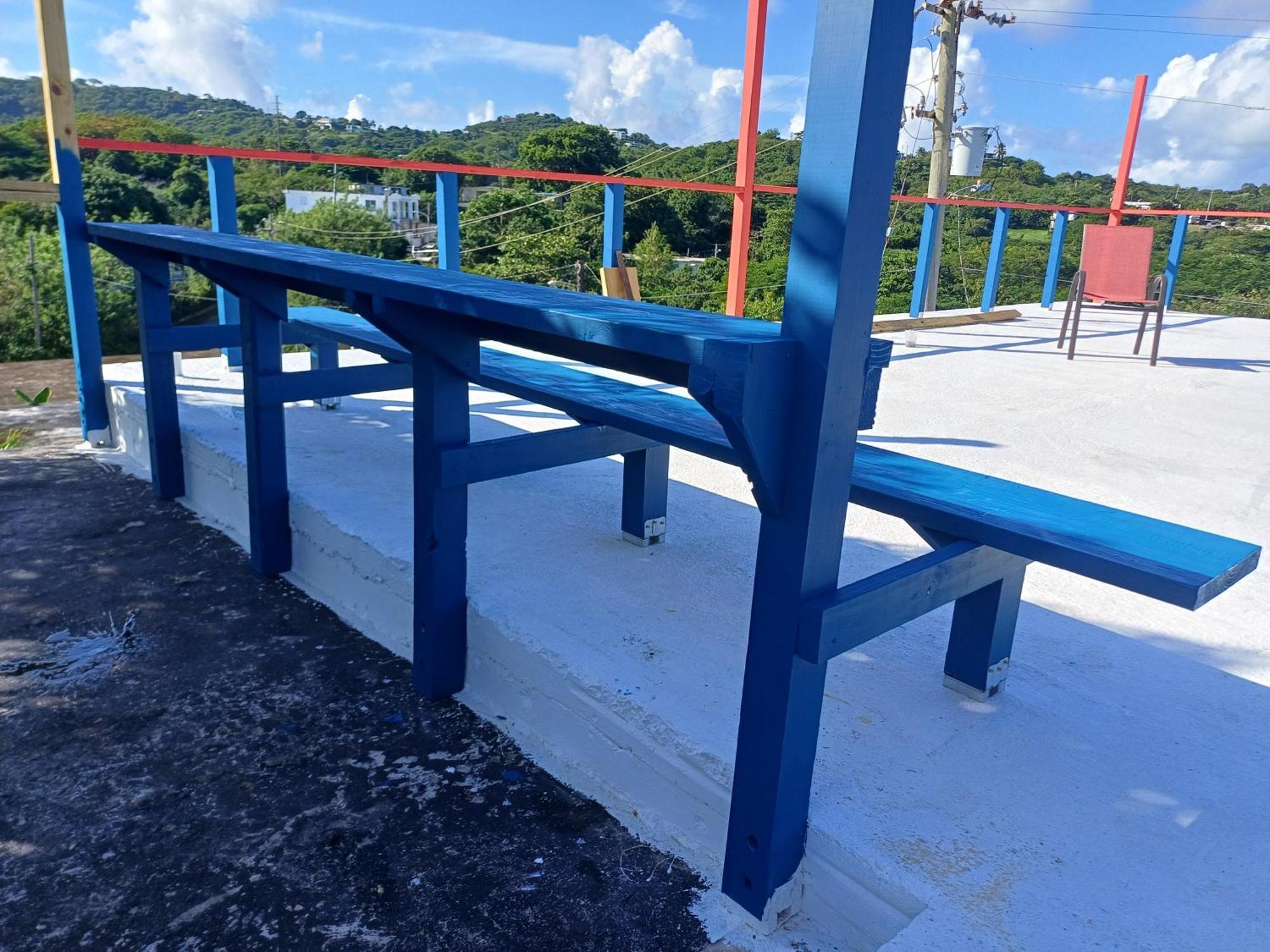 Rooster Run Glamping Camping Has Rooftop And Off The Ground Glamping Experience For 1 To 16 In A Single Tent And Views Of The Rain Forrest And To Culebra Across The Atlantic Ocean W Tents, Linens, Deluxe Air Beds, Warm Shower And More At A Great Pric Vieques Extérieur photo